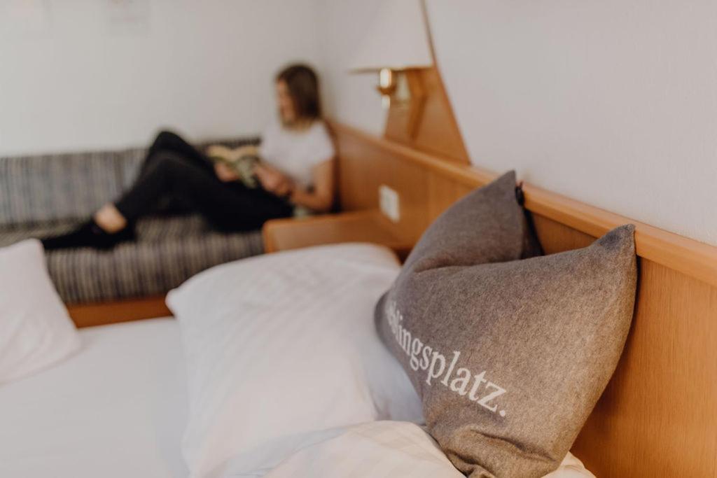 Dorfcafe Unken Hotelpension Swirtshaus Im Dorf Extérieur photo