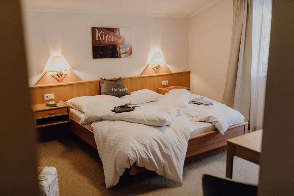 Dorfcafe Unken Hotelpension Swirtshaus Im Dorf Extérieur photo