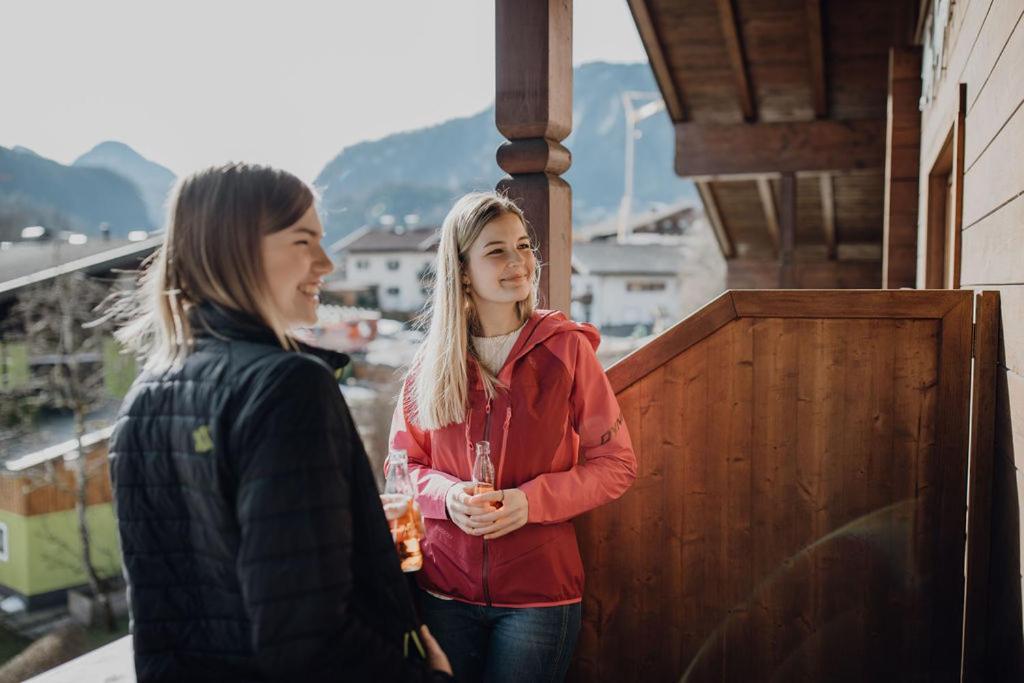 Dorfcafe Unken Hotelpension Swirtshaus Im Dorf Extérieur photo