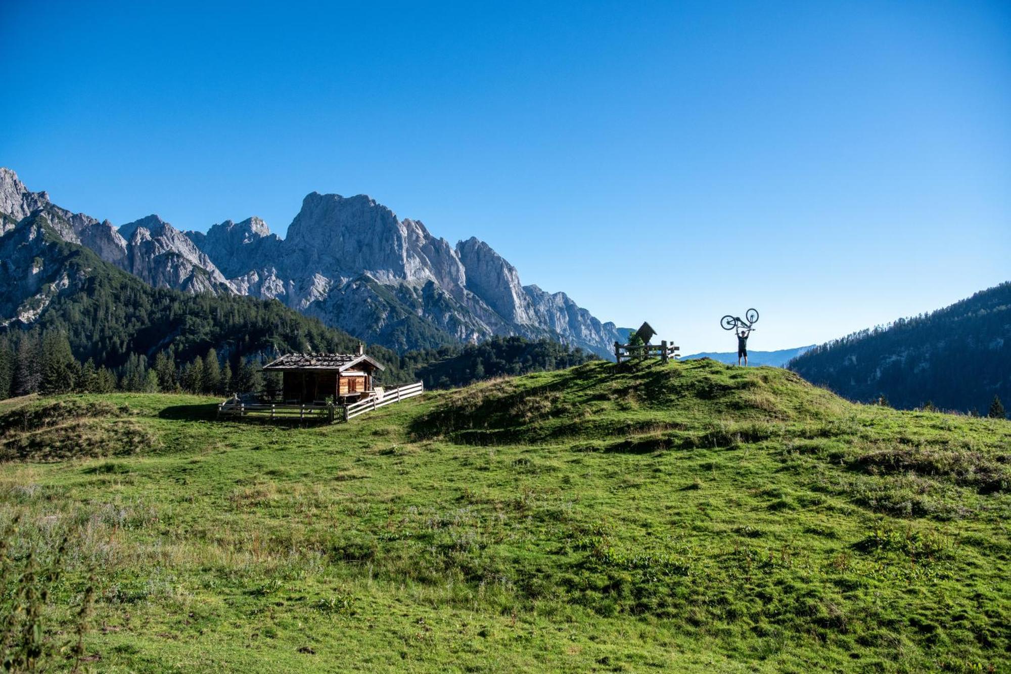 Dorfcafe Unken Hotelpension Swirtshaus Im Dorf Extérieur photo