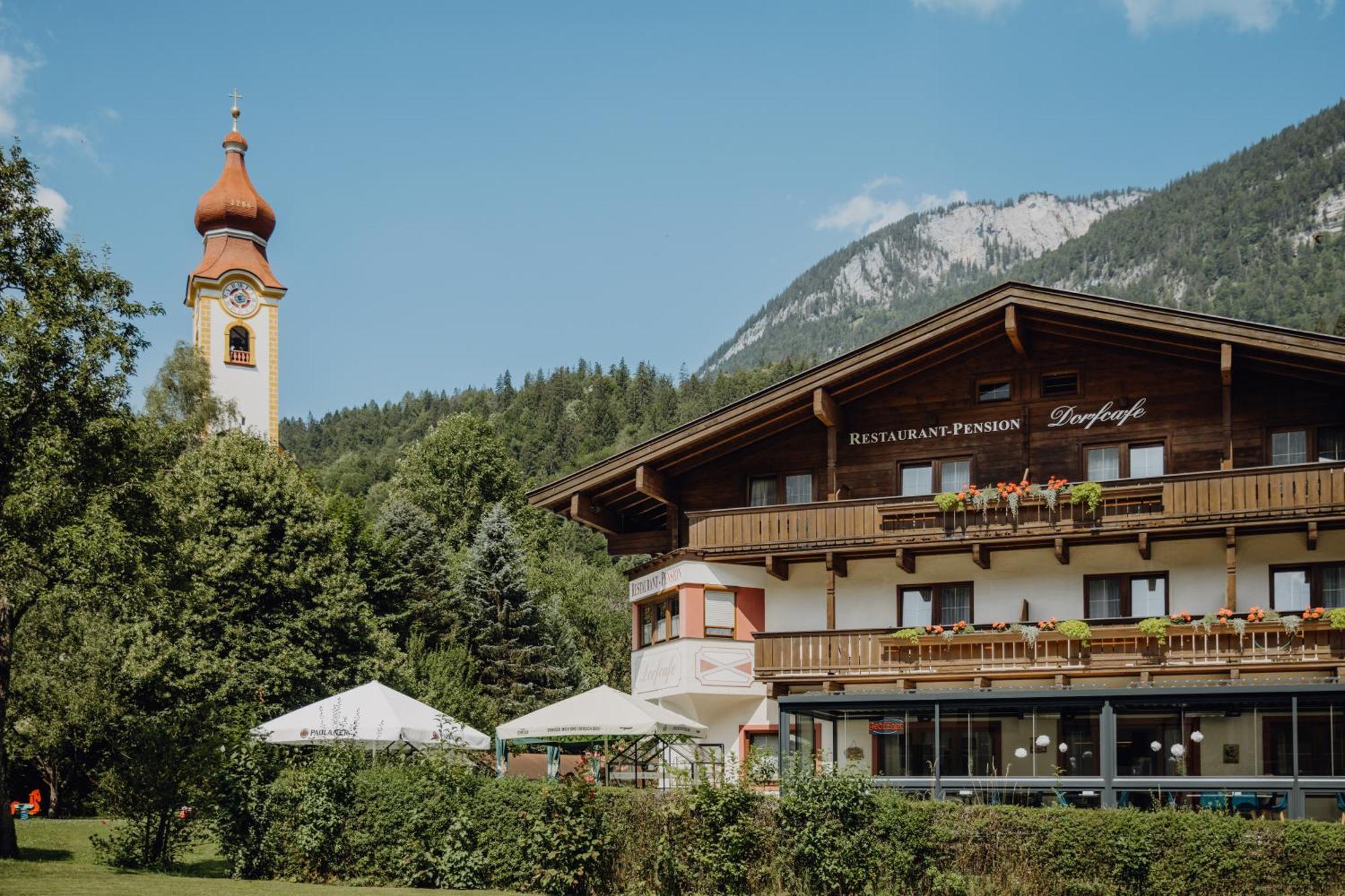 Dorfcafe Unken Hotelpension Swirtshaus Im Dorf Extérieur photo